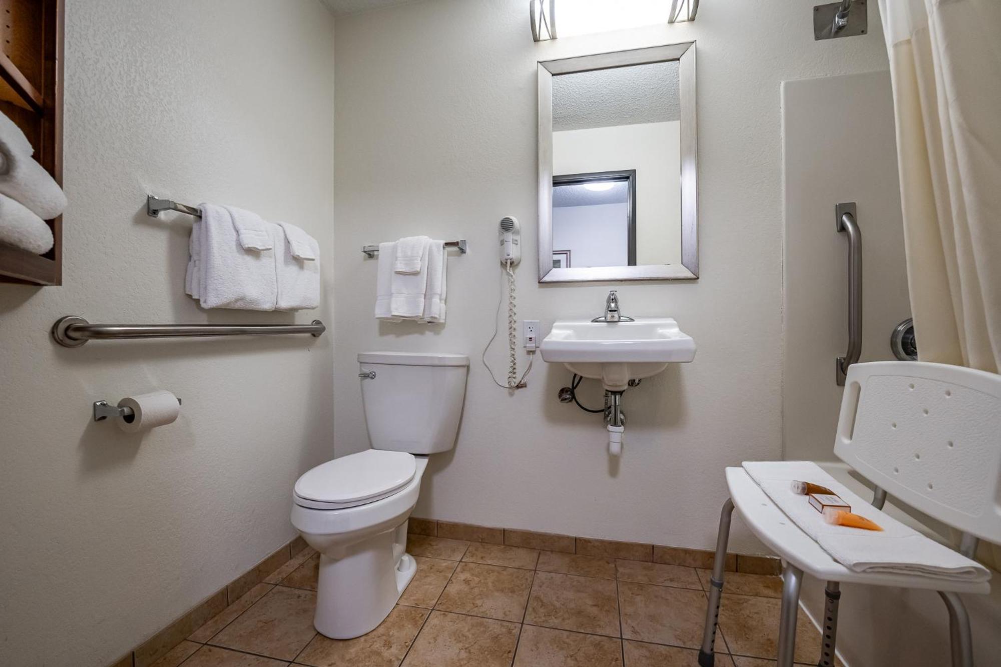 Christopher Inn And Suites Chillicothe Εξωτερικό φωτογραφία
