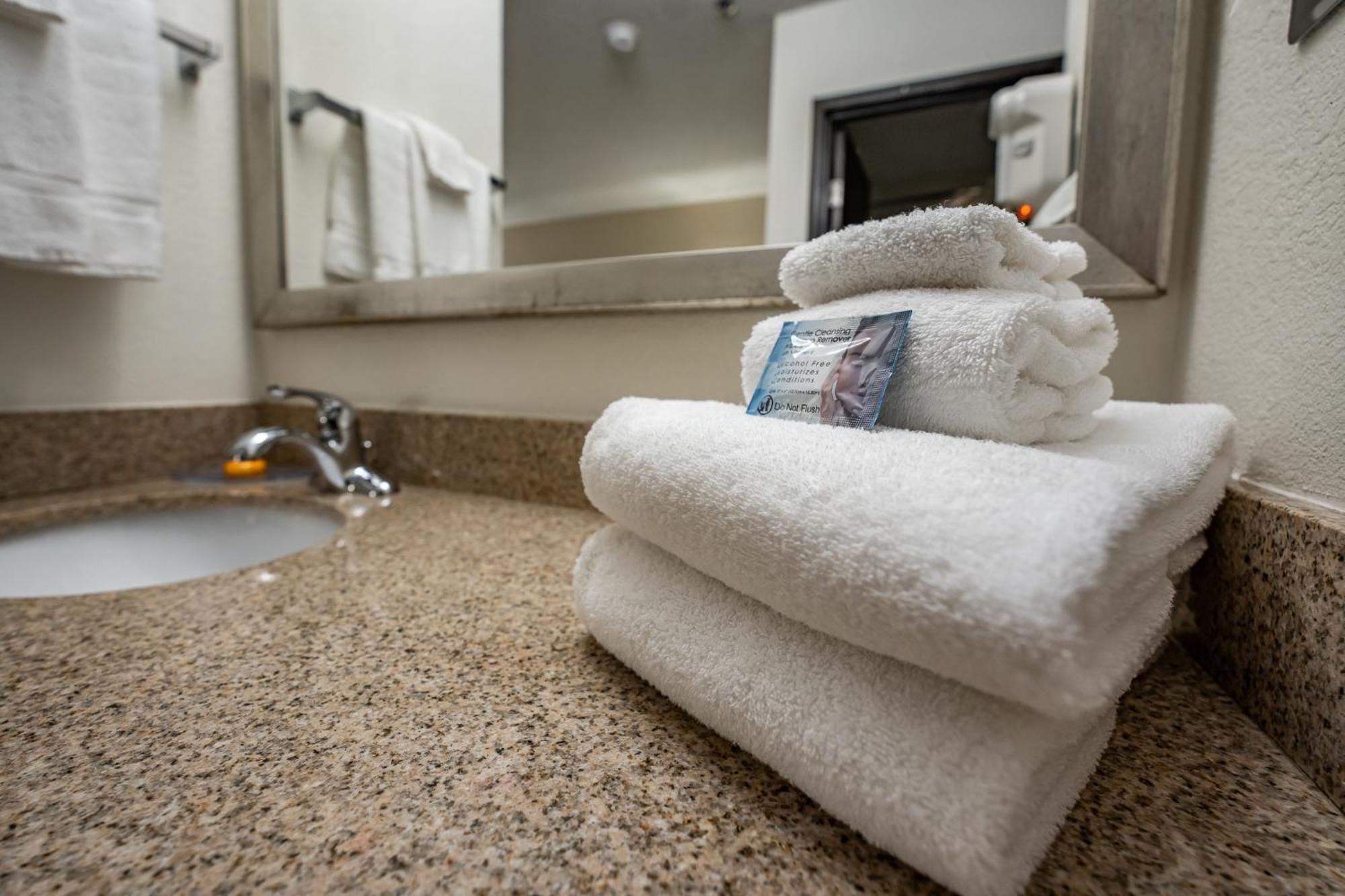 Christopher Inn And Suites Chillicothe Δωμάτιο φωτογραφία